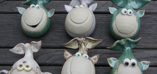  minature pottery whales 