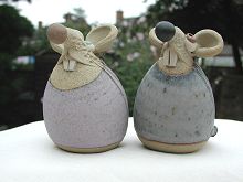  Collectable Miniature Pottery Church Mouse 