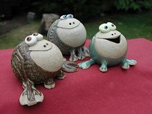  Collectable Miniature Pottery Frog 