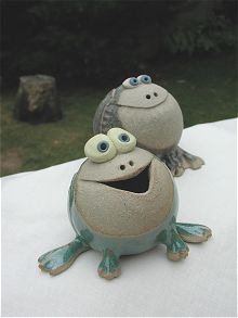  Collectable Miniature Pottery Frog 