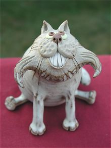  Pottery Leggy Cat - sitting 
