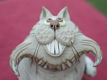  Pottery Leggy Cat - sitting 