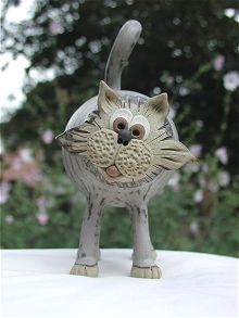  Pottery Leggy Cat - standing 