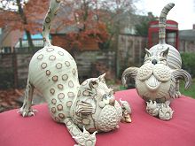  Attitude Cat - crouching 