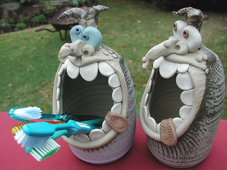  Toothbrush Holder 