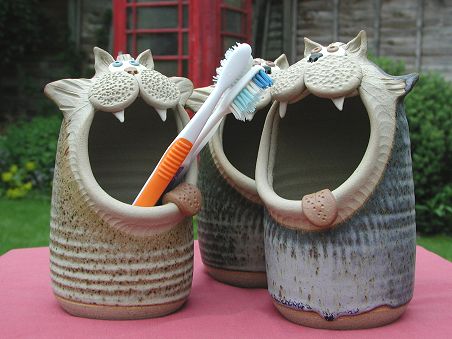  Cat Toothbrush Holder 