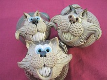  Collectable Miniature Pottery Cheshire Grin Cat 