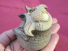  Collectable Miniature Pottery Cheshire Grin Cat 