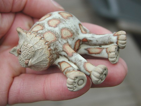  Collectable Miniature Pottery Sleeping Cat 