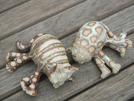  Collectable Miniature Pottery Sleeping Cat 